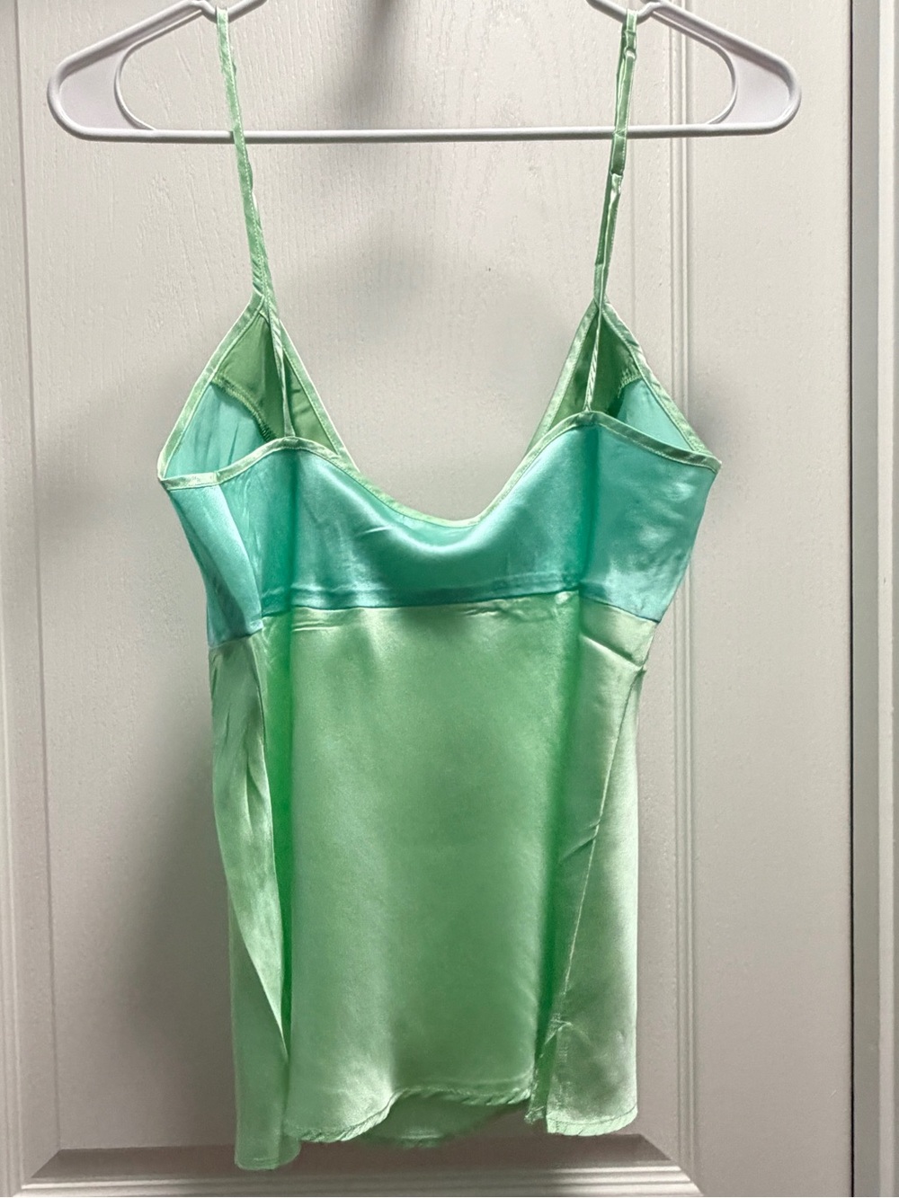 NWT Gold Hawk 100% Silk Lime Sherbet Camisole Adjustable Straps Size Medium - Picture 8 of 13